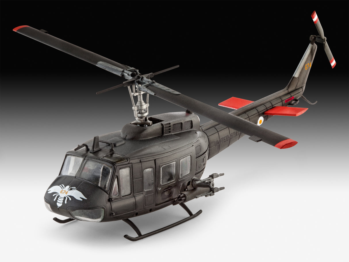 Plastic Helicopter Bell UH-1H Gunship