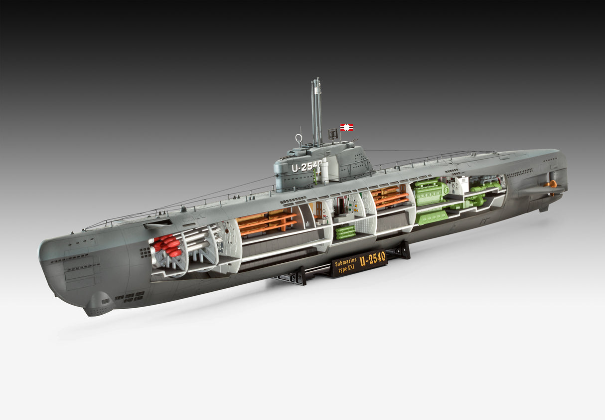 Revell U-Boat Type XXI with interior 05078