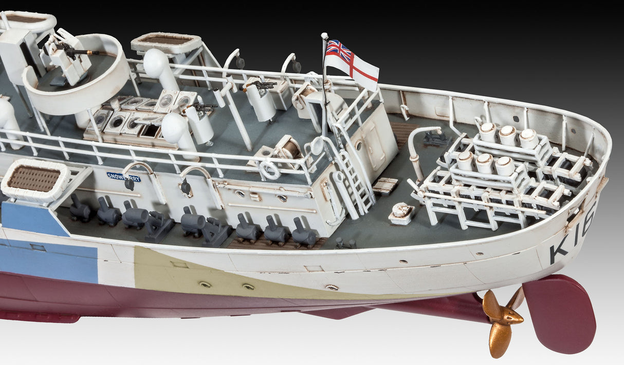 Revell 1/144 HMCS Snowberry Flower Class Corvette Kit 05132
