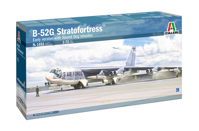 Italeri 1/72 B-52G Stratofortress Early version with Hound Dog Missiles IT1451