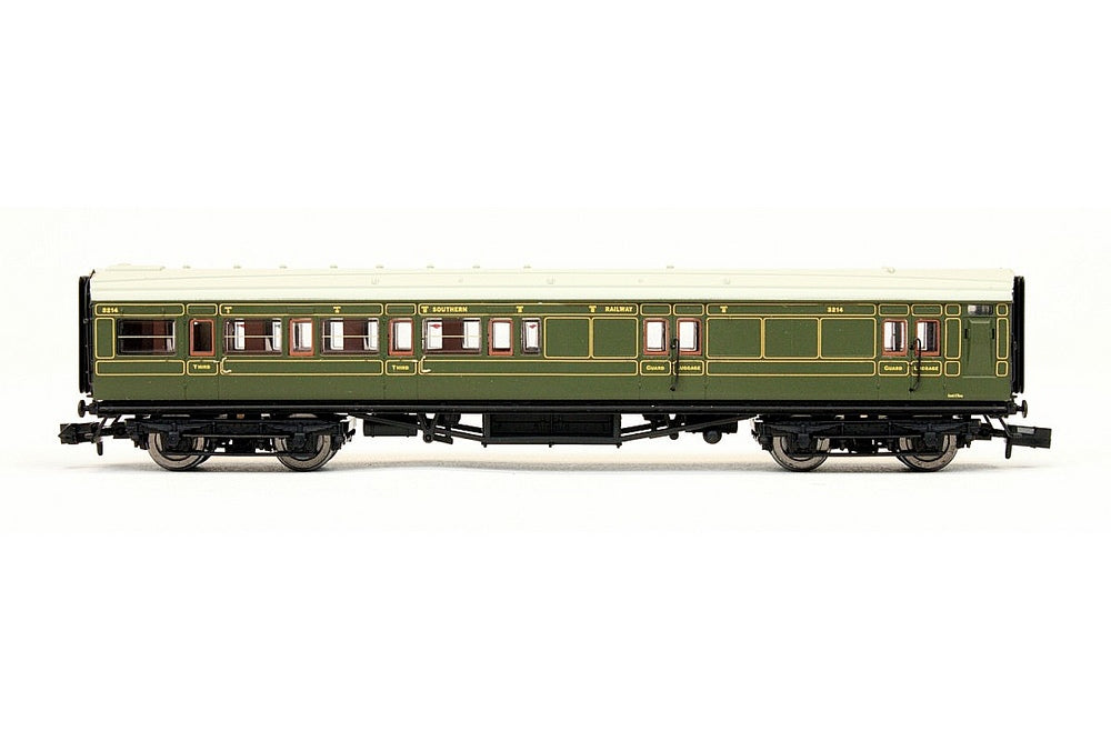 Dapol 2P-012-055 Maunsell Coach Brake 3rd Class SR Lined Green 3214 - N Gauge