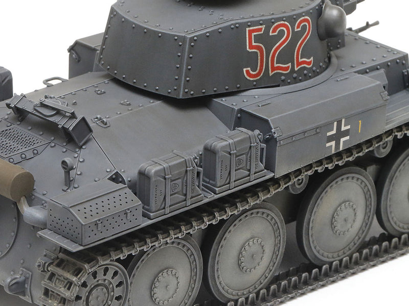 Tamiya 1/35 German Light Tank Panzerkampfwagen 38(t) Ausf.E/F 35369