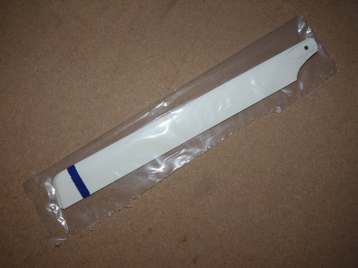 Glasss helicopter Glass Fibre Rotor Blades 275mm (Box 45)