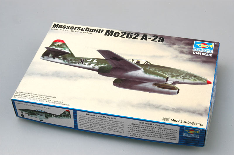 Messerschmitt ME262 A-2a 1:144