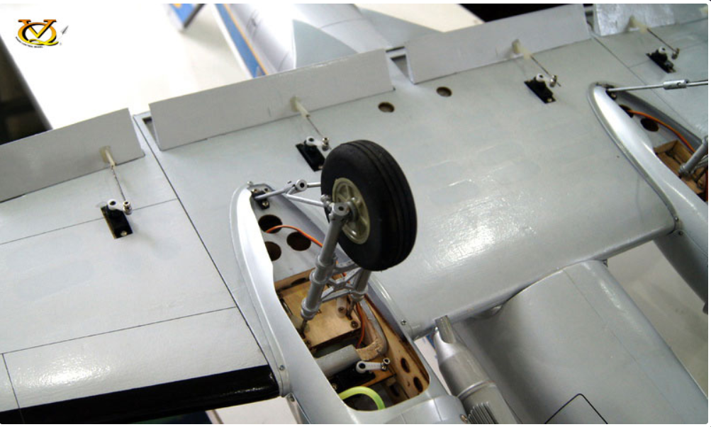 VQ Douglas DC-3 (Lufthansa) 70.8 Inch Wingspan (EP/GP) ARF