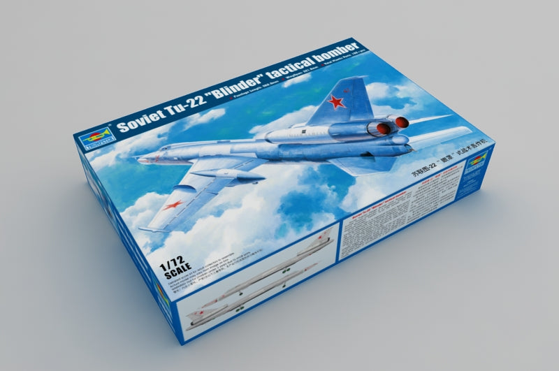 Trumpeter 1/72 Soviet Tu-22 Blinder Tactical Bomber 01695