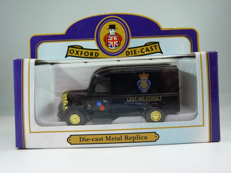 Oxford Die-Casts Limited Edition Lest We Forget Tribute Model