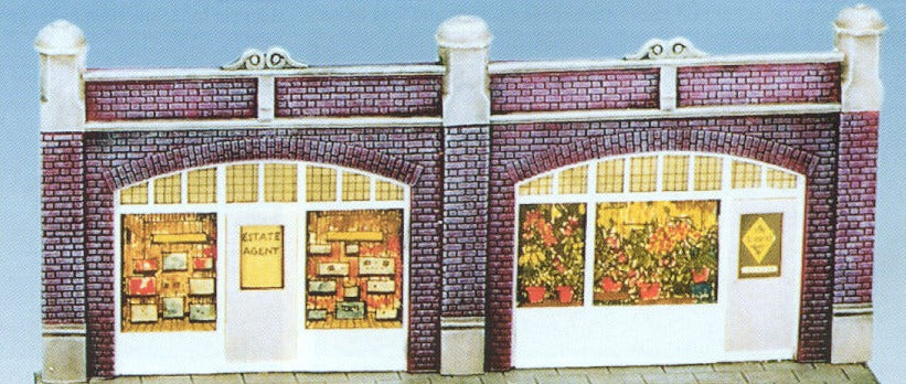 Wills SS18 Station Forecourt Shops