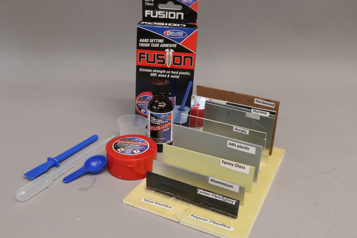 Deluxe Materials Fusion Glue - 75cc (AD19)
