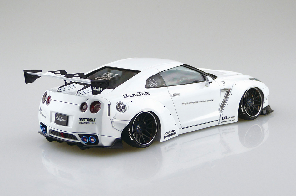Aoshima 1/24 LB WORKS R35 GT-R type 1.5 05590