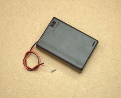 3 X AA BATTERY BOX WITH LEAD & SWITCH