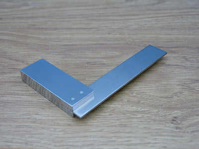 4 TRI SQUARE STAINLESS HQ