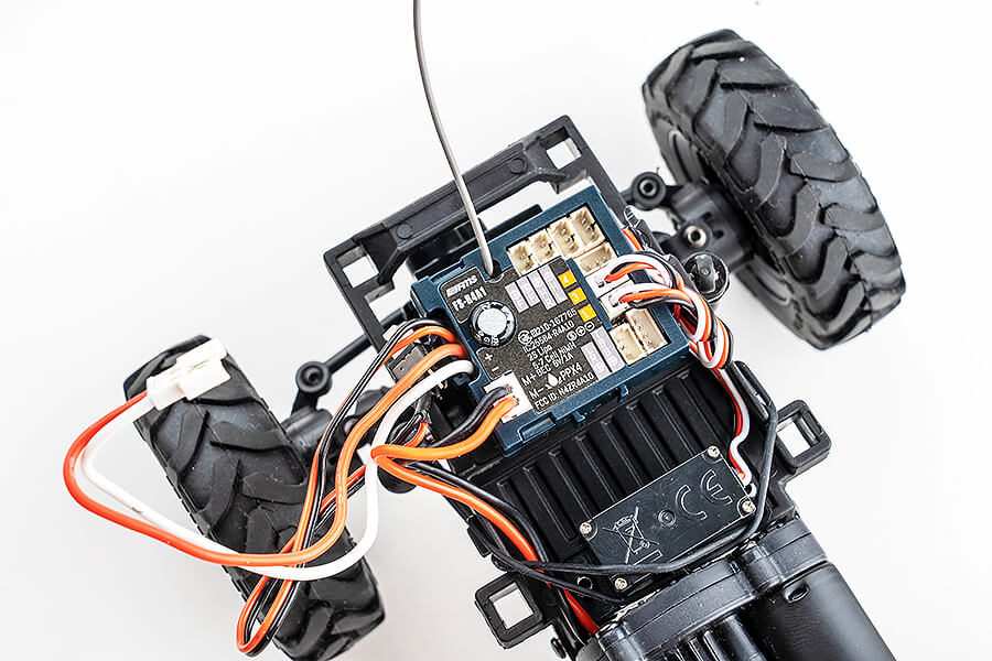 FMS FCX 1/24TH POWER WAGON SCALER Ready To Run - BLUE