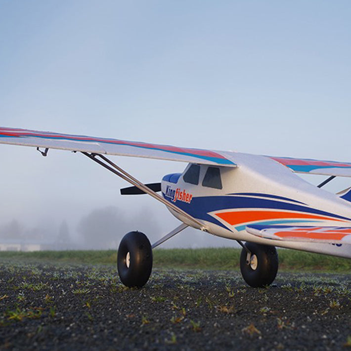 FMS 1400MM KINGFISHER PNP WITH WHEELS/FLOATS/SKIS AND FLAPS