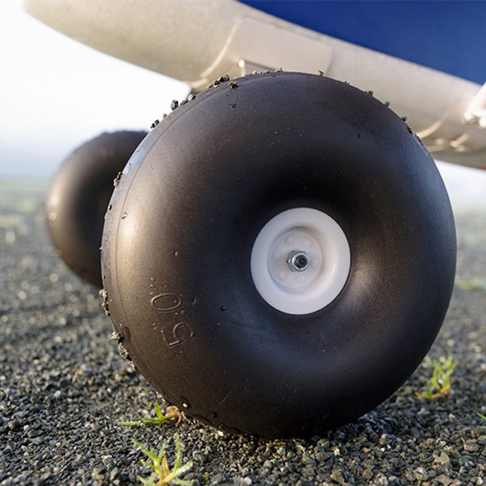 FMS 1400MM KINGFISHER PNP WITH WHEELS/FLOATS/SKIS AND FLAPS