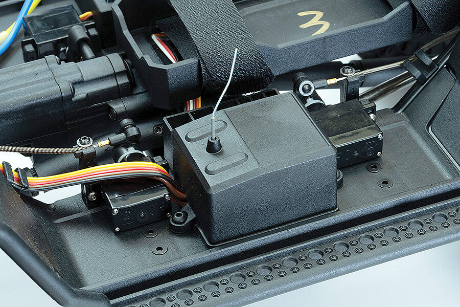 FTX OUTBACK TRACKER 4X4 Ready To Run 1:10 TRAIL CRAWLER - White