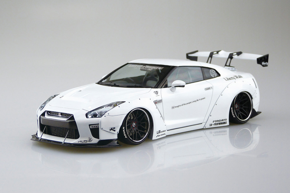 Aoshima 1/24 LB WORKS R35 GT-R type 1.5 05590