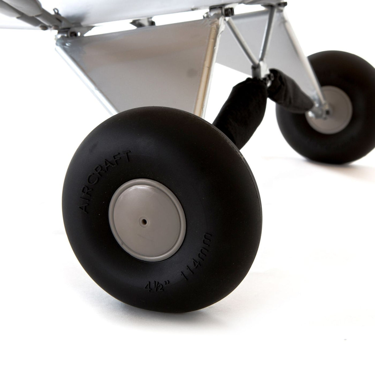 Hangar 9 Carbon Cub 15cc ARF