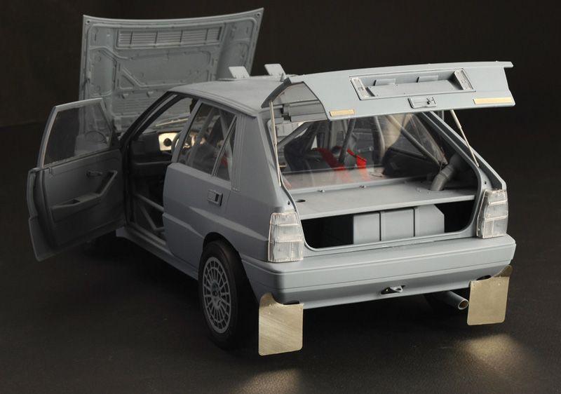 Italeri 1/12 Lancia Delta HF Integrale 4709