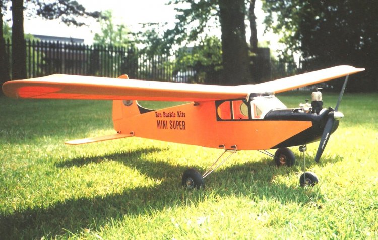 Ben Buckle Mini Super