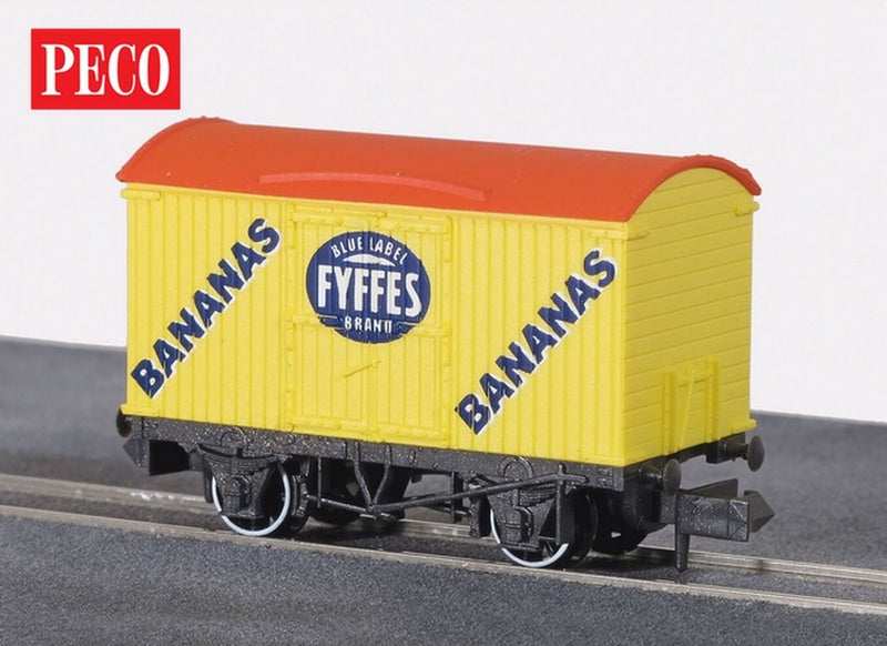 Peco NR-P140 10ft Refridgerated Box Van Fyffes Bananas