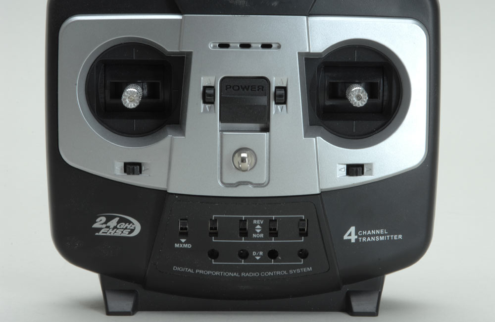 Tx FHSS 4ch 2.4GHz M2)Focus NEW TX