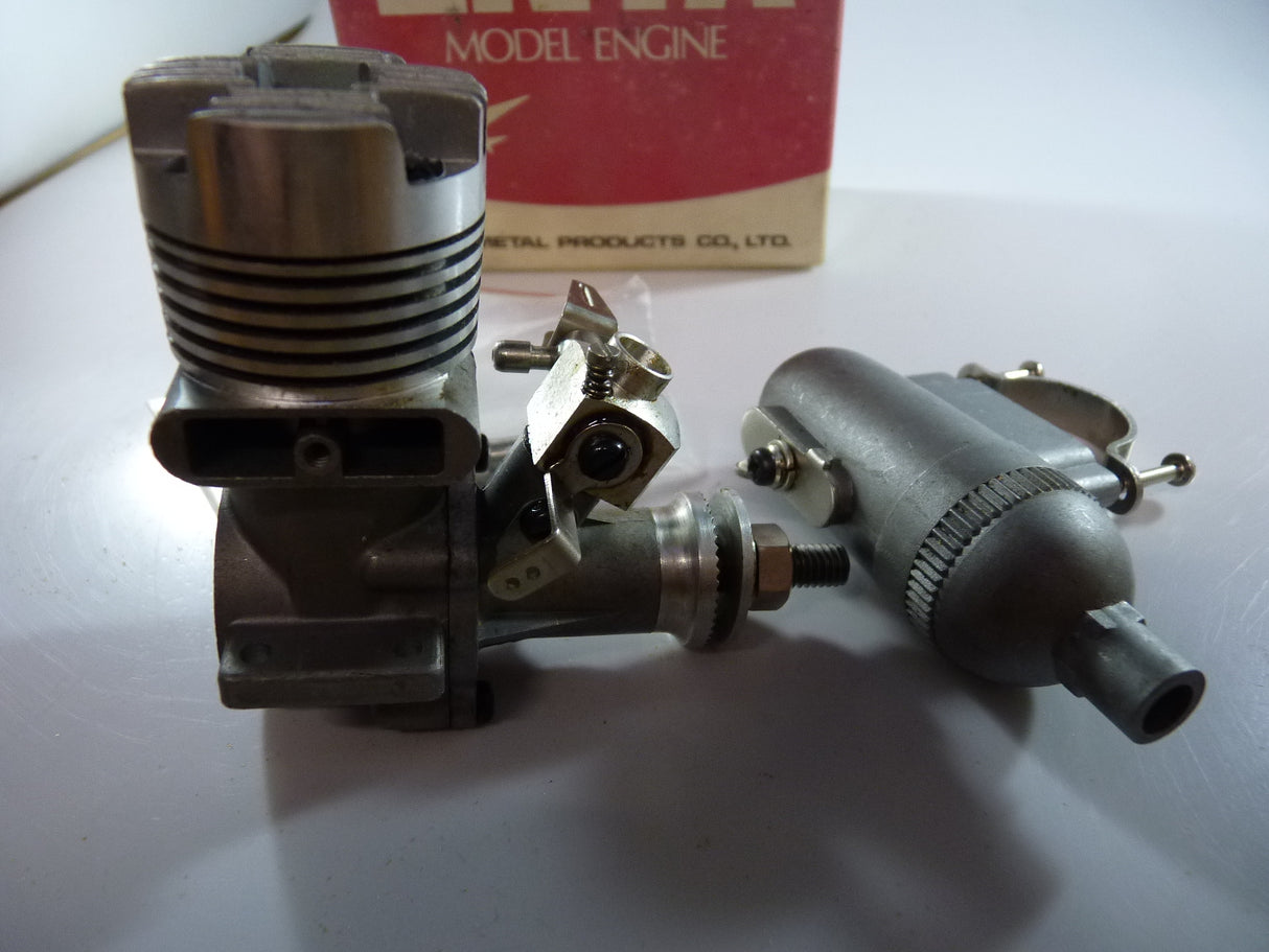 Enya .19-V Carb Engine with silencer Model 4005