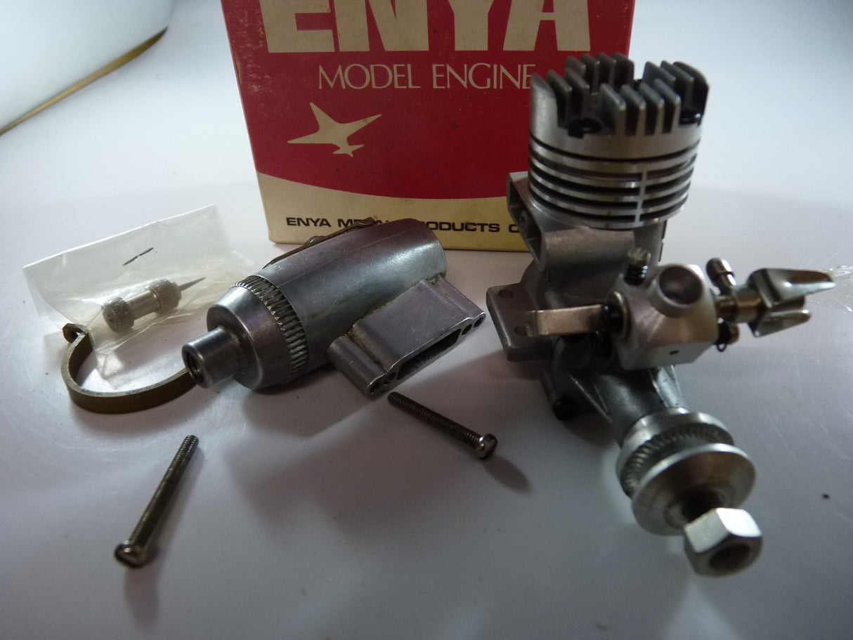 Enya .15 III Carb Engine with silencer Model 3303