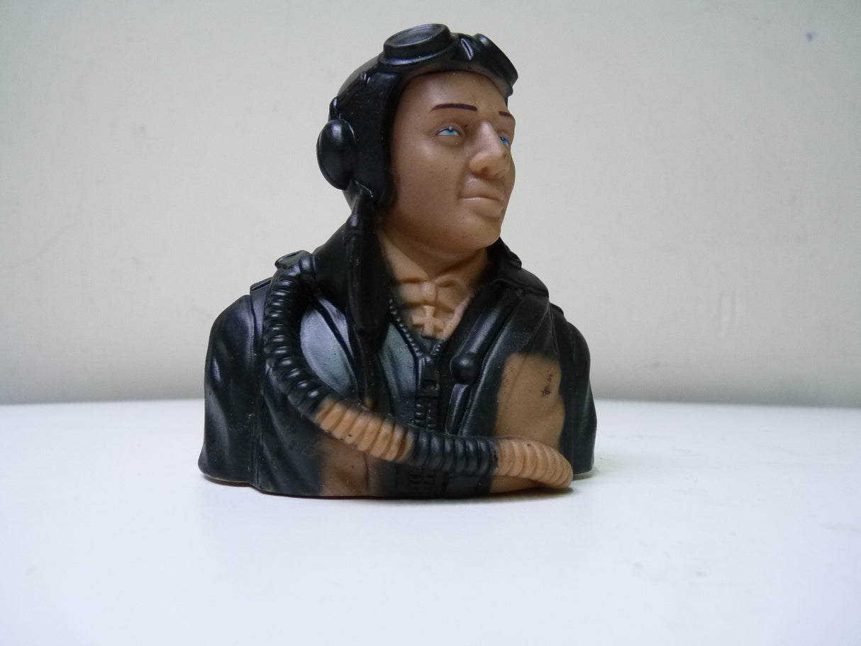 1/5 WWII German prime paint pilots Painted Eyes with base coat need finishing