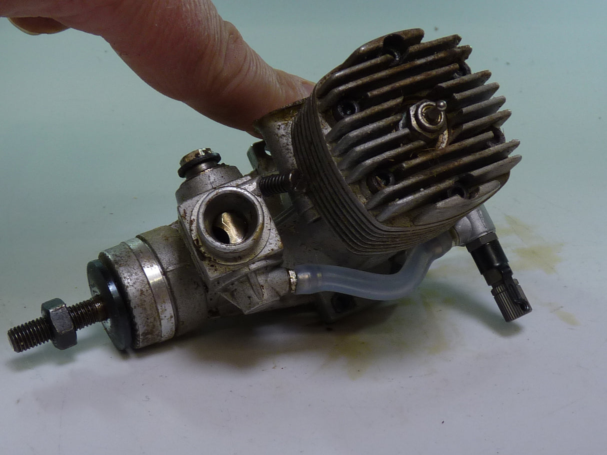 Second Hand engine Glow 2-stroke OS Max FX 46 No silencer (BOX 62)