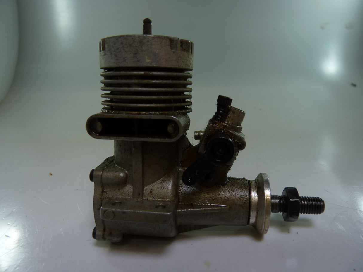 Second Hand engine Glow 2-stroke OS MAX 25 no silencer (Box63)