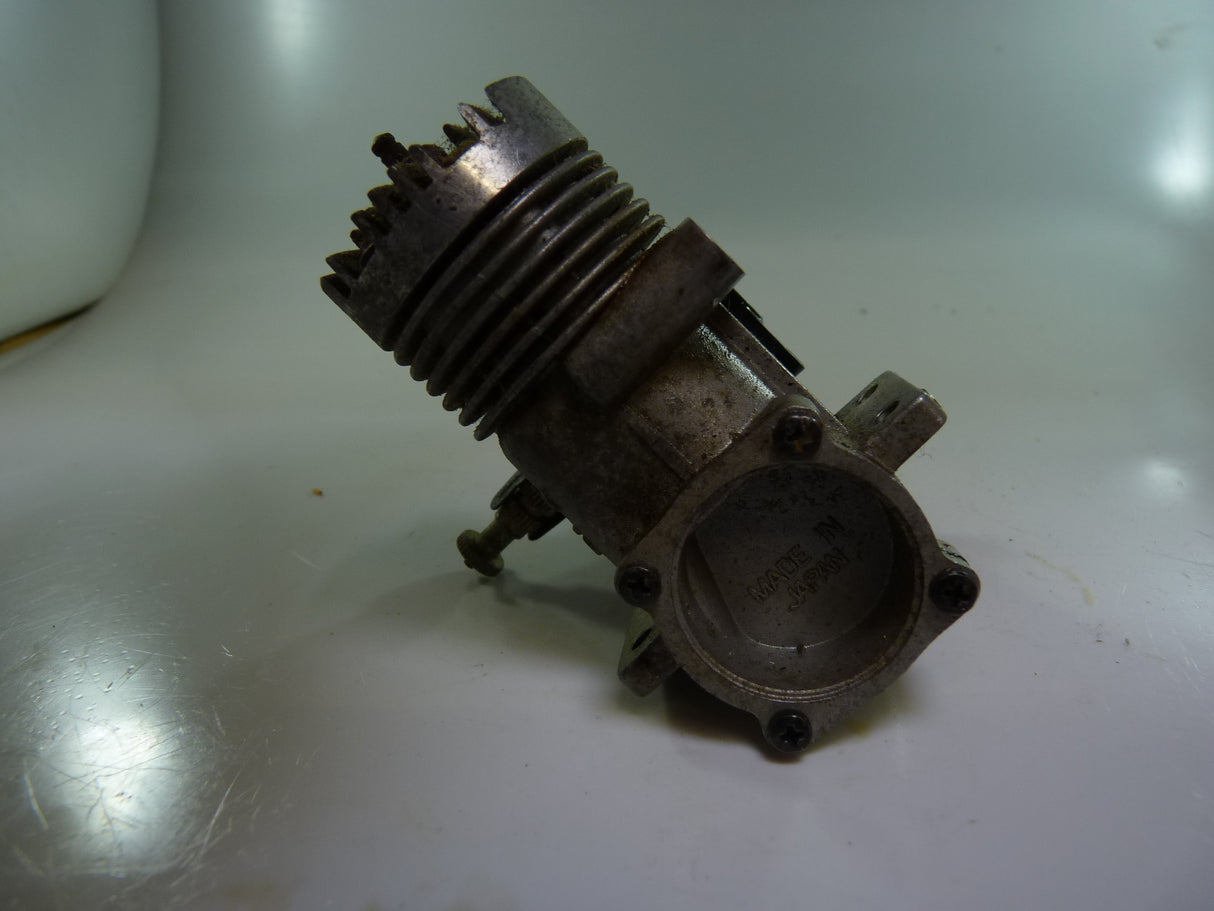 Second Hand engine Glow 2-stroke OS MAX 25 no silencer (Box63)