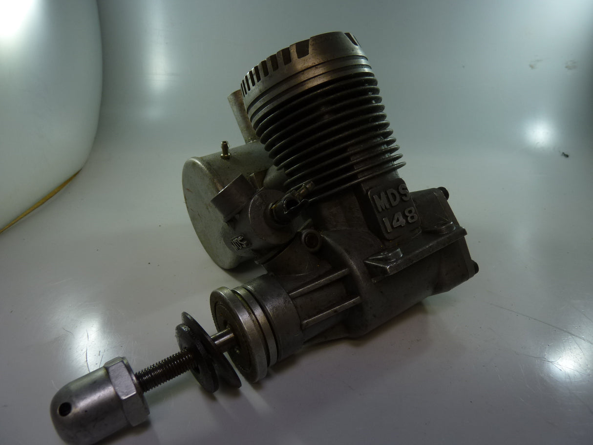 Second Hand engine Glow 2-stroke MDS 148 with pitts silencer no needle (BOX 62)