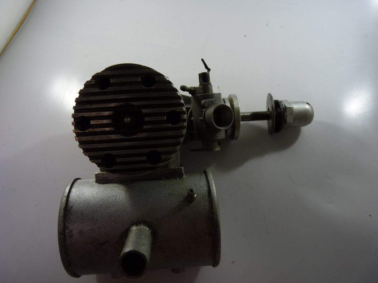 Second Hand engine Glow 2-stroke MDS 148 with pitts silencer no needle (BOX 62)