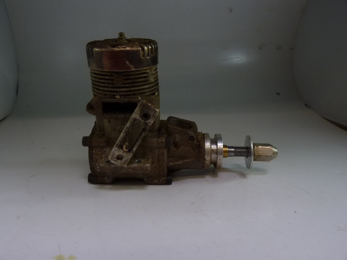 Second Hand engine 2-stroke glow SC 75 no carb damaged crankcase for spares (BOX 63)