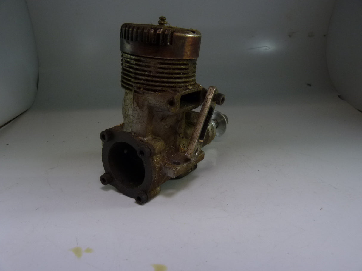 Second Hand engine 2-stroke glow SC 75 no carb damaged crankcase for spares (BOX 63)