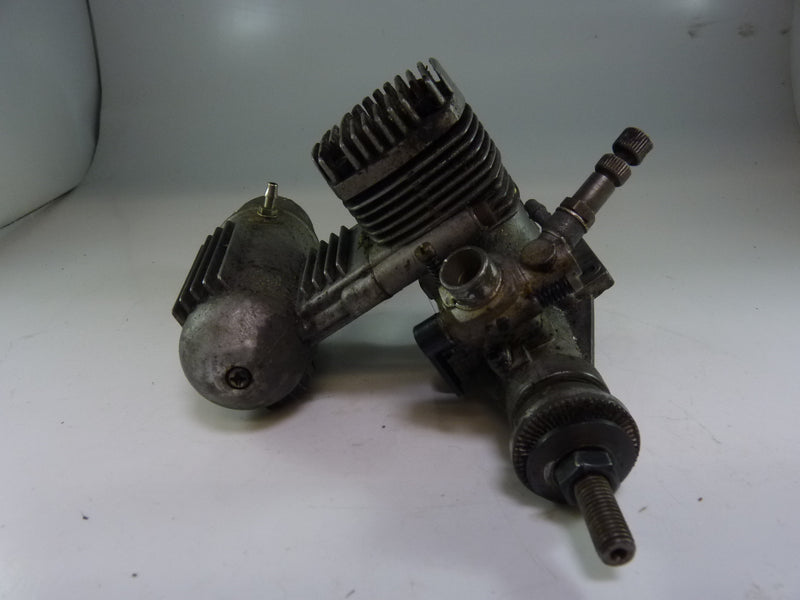 Second Hand Thunder Tiger GP42 engine with silencer used (BOX 44)