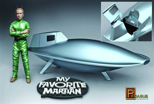 Pegasus 1/18 My Favorite Martian Uncle Martin Figure & Spaceship Pre-Bluilt from the classic 1960 TV show9912