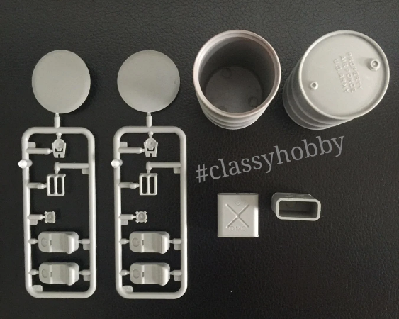 Classy Hobby 1/16 WWII US 20L Jerry Can & 200L Fuel Drum Set # 16008