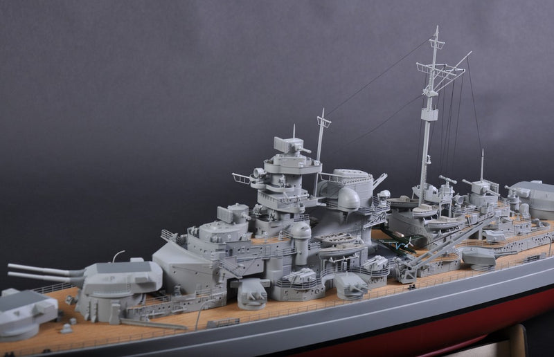 Premium Line Kymodels Bismarck 1:200 Scale Built Battleship
