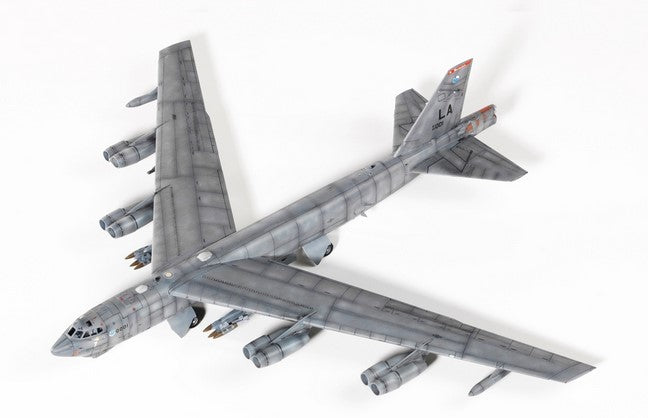 Academy B-52H Stratofortress 20th BS Buccaneers Plastic Kit 12622