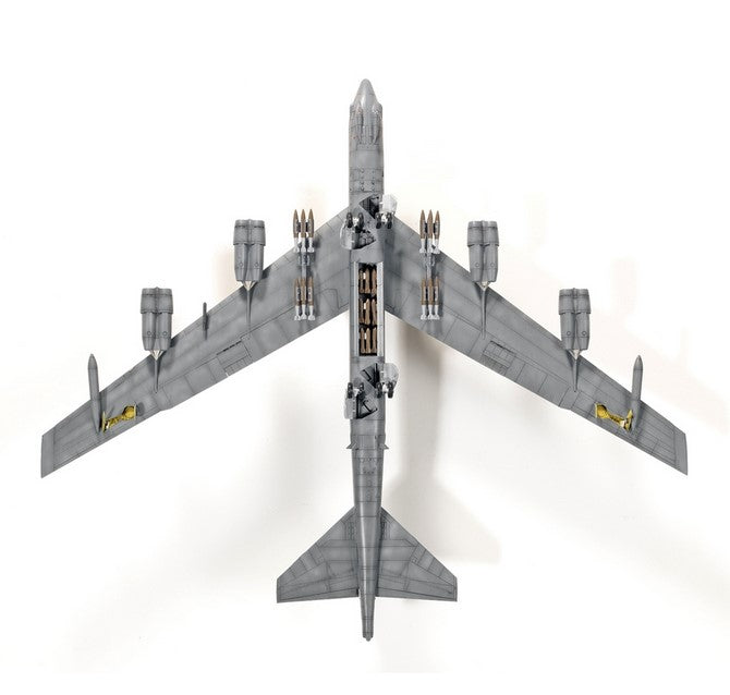 Academy B-52H Stratofortress 20th BS Buccaneers Plastic Kit 12622