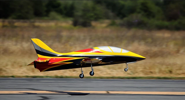 SEBART MINI AVANTI S (1.42m) (Yellow Black & Red) (Classic)