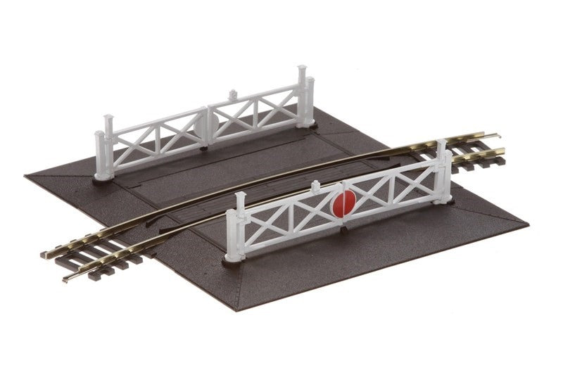 Peco ST-263 Curved (No.3 Radius) Level Crossing  complete with 2 ramps  4 gates