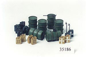 Tamiya 1/35 German Fuel Drums 35186