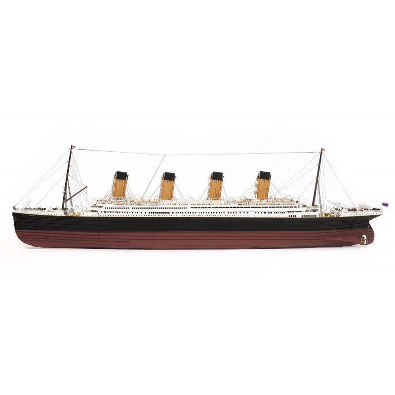 OcCre RMS Titanic Kit - Highly detailed wooden kit with fittings