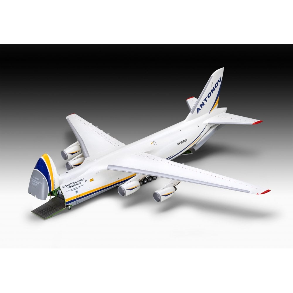 Revell 1/144 Antonov An-124 Ruslan kit 03807