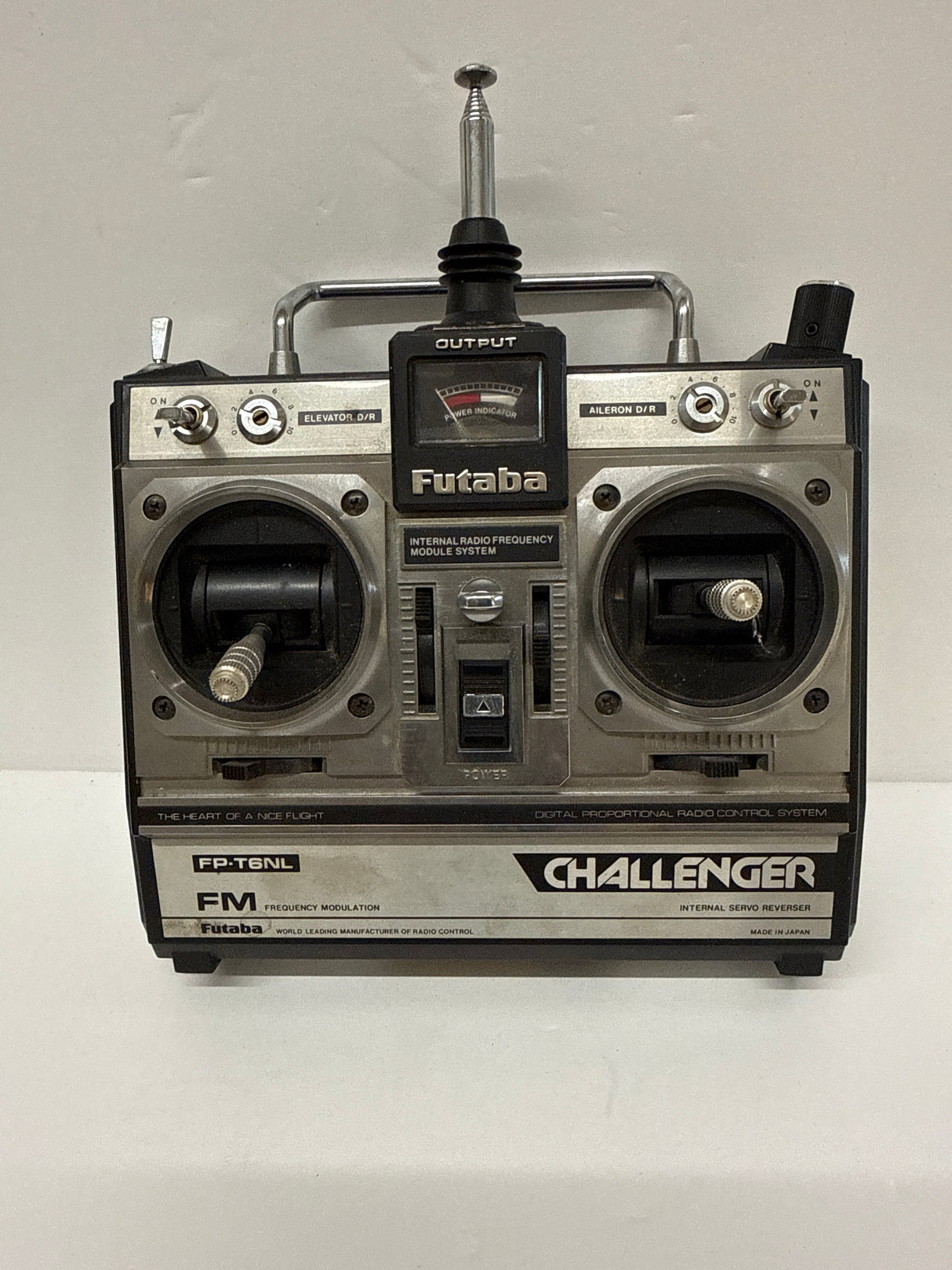 Futaba 35mhz Challenger 6 Transmitter - SECOND HAND - SOLD FOR PARTS