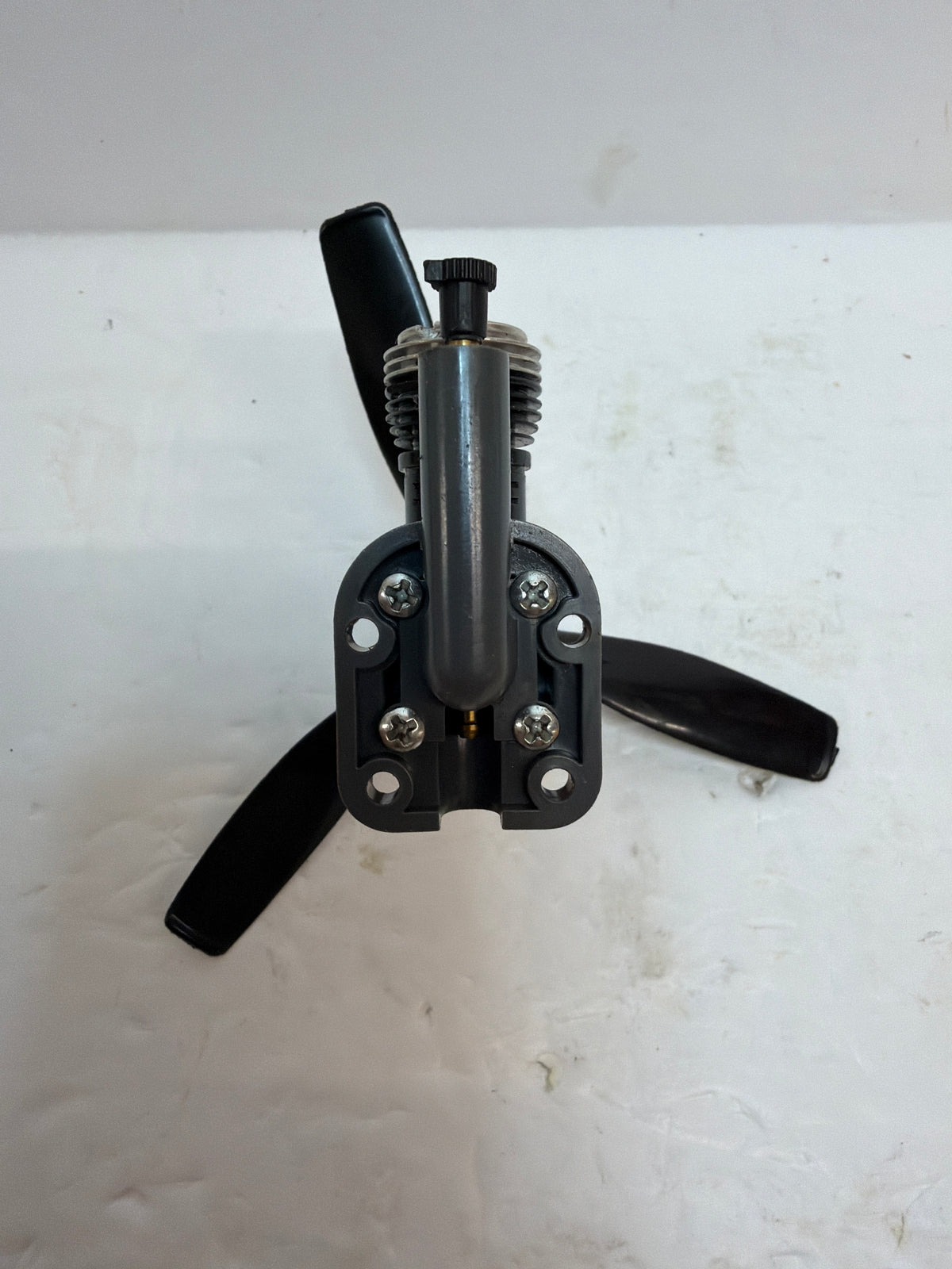 Cox Skycruiser .049 No Tank -Stroke Glow Engine R/C Aircraft Engine – Second hand (Box 163)