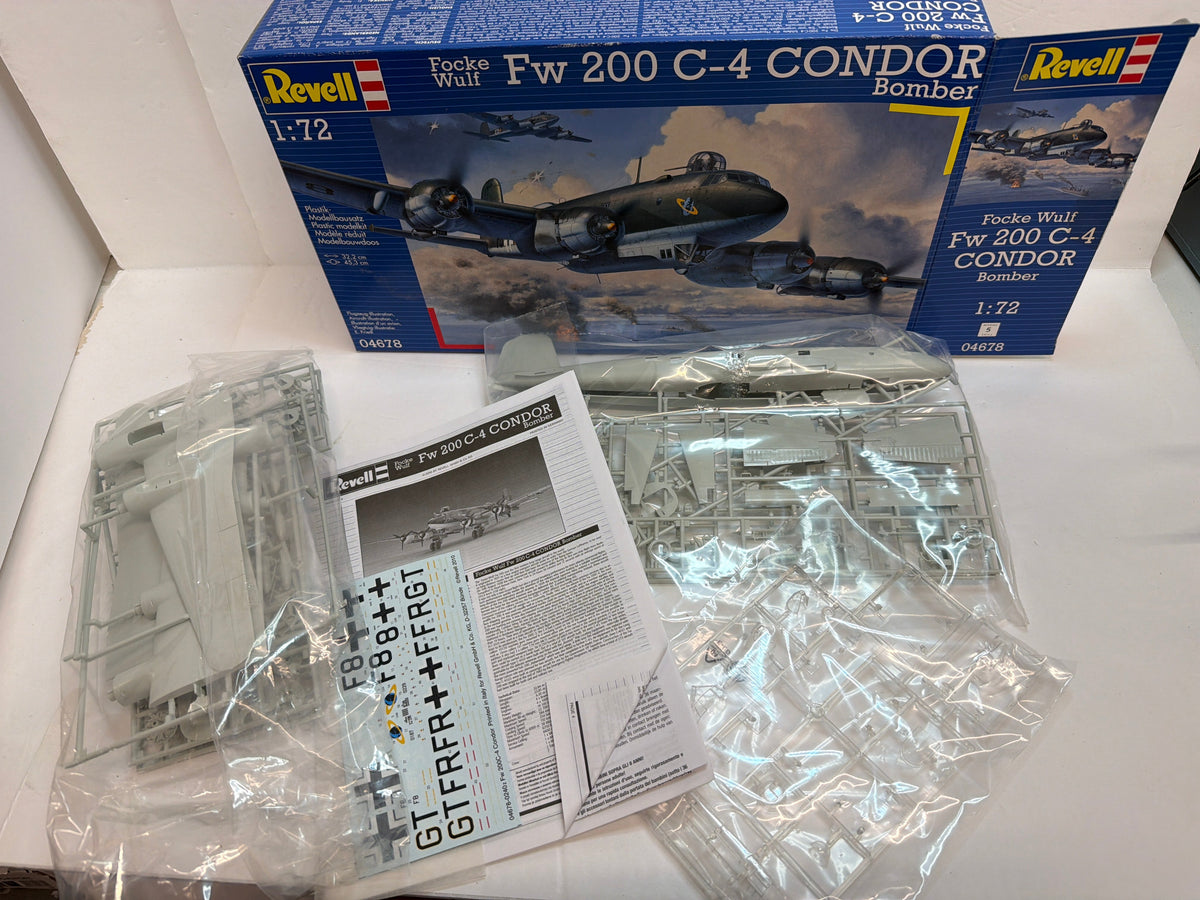 Revell Plastic aircraft kit Fw 200 C-4 Condor 1:72 04678 Opened but complete